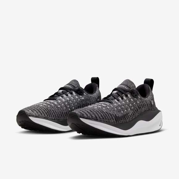 Nike US 9 Womens Oreo Black/Black-White InfinityRN 4 Low Top Running Sneaker - Picture 1 of 14